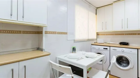 Rooms in Madrid Centro - photo 8