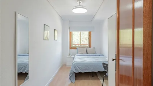 Rooms in Mislata - photo 2
