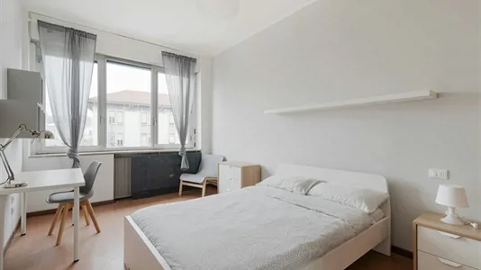 Rooms in Milano Zona 2 - Stazione Centrale, Gorla, Turro, Greco, Crescenzago - photo 1