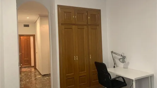 Rooms in Castellón de la Plana/Castelló de la Plana - photo 2