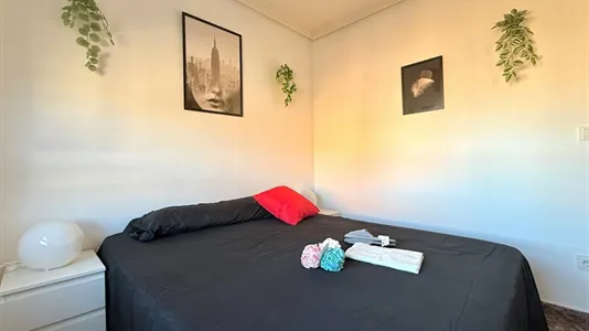 Rooms in Zaragoza - photo 4