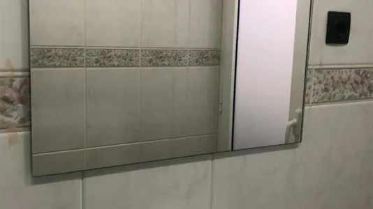 Rooms in Barcelona Sants-Montjuïc - photo 6