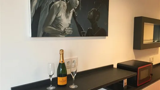 Apartments in Location is not specified - photo 8