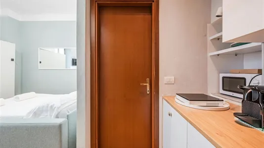 Apartments in Milano Zona 8 - Fiera, Gallaratese, Quarto Oggiaro - photo 10