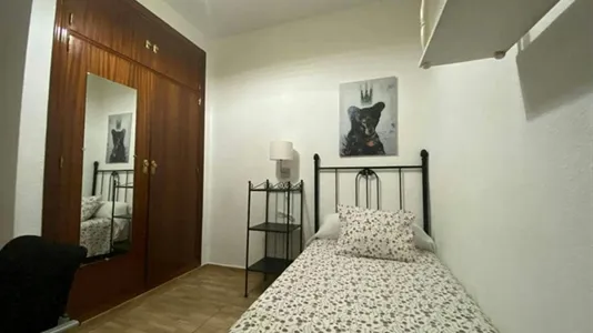 Rooms in Madrid Chamberí - photo 2