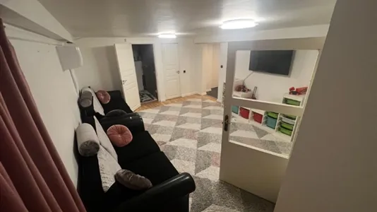 Houses in Botkyrka - photo 2