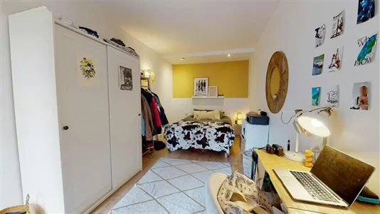 Rooms in Lyon - photo 4