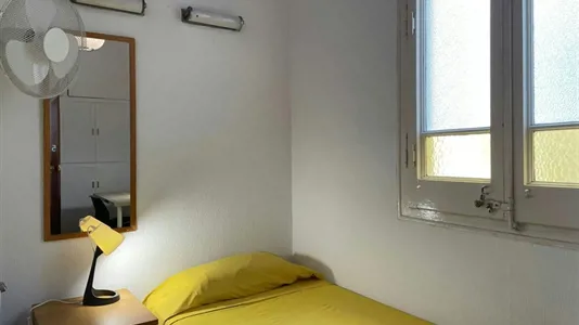 Rooms in Barcelona Ciutat Vella - photo 1