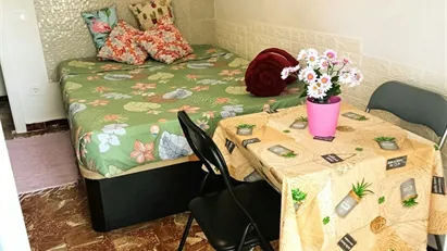 Room for rent in Madrid Puente de Vallecas, Madrid