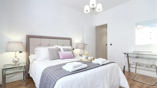 Apartments in Madrid Chamberí - photo 10