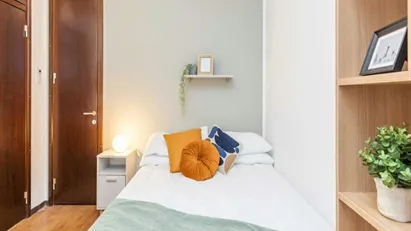 Room for rent in Milano Zona 5 - Vigentino, Chiaravalle, Gratosoglio, Milan