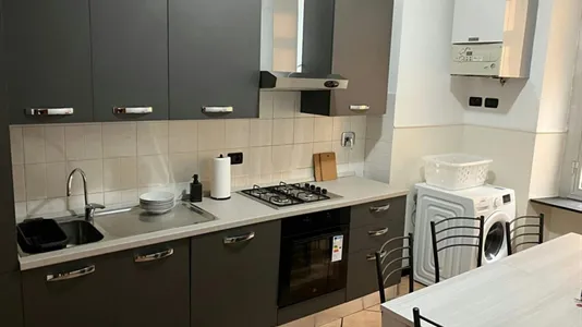 Rooms in Genoa - photo 1