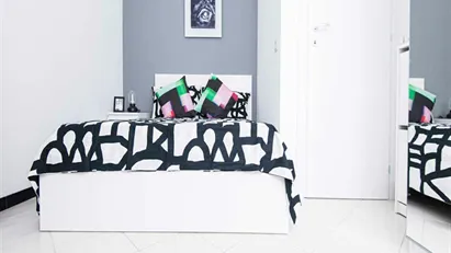 Room for rent in Sesto San Giovanni, Lombardia
