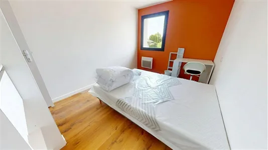 Rooms in Lyon - photo 3