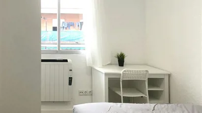 Room for rent in Adaro, Comunidad de Madrid