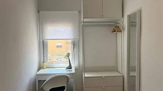 Rooms in Cornellà de Llobregat - photo 3