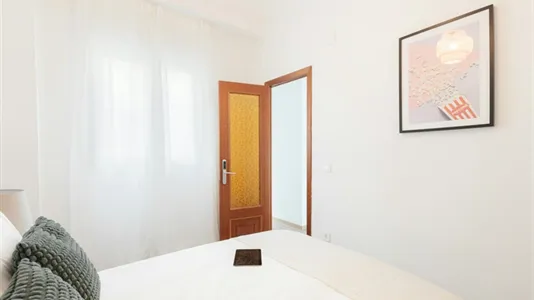 Rooms in Valencia Extramurs - photo 1