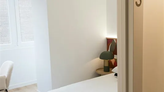 Rooms in Adaro - photo 5