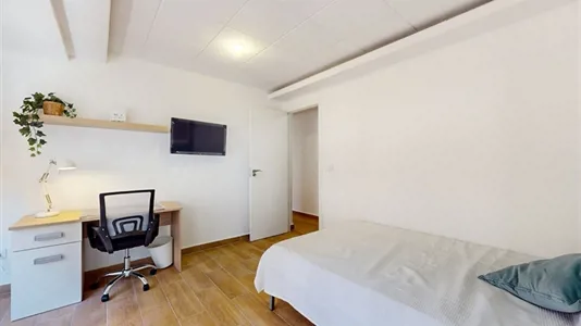 Rooms in Elche/Elx - photo 2