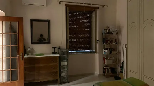 Rooms in Napoli Municipalità 4 - photo 8