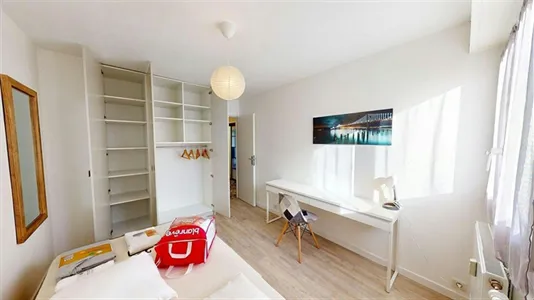 Rooms in Chambéry - photo 3