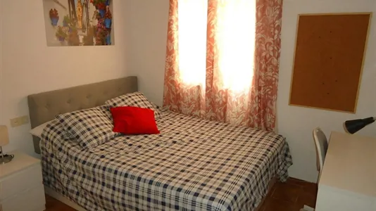 Rooms in Córdoba - photo 2
