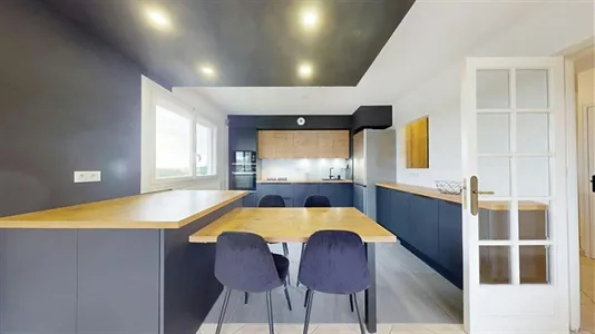 Apartments in Lyon - photo 9