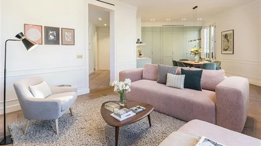 Apartments in Barcelona Eixample - photo 5