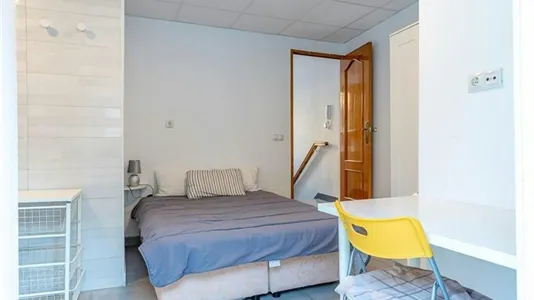 Rooms in Murcia - photo 2