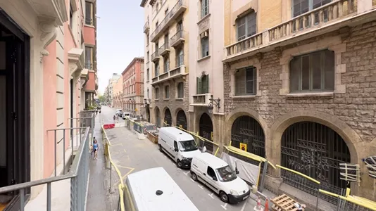 Rooms in Barcelona Ciutat Vella - photo 4