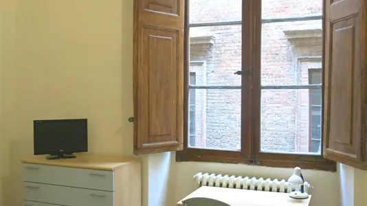 Rooms in Siena - photo 7