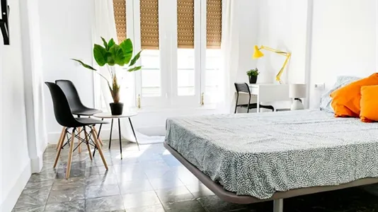 Rooms in Valencia Ciutat Vella - photo 6