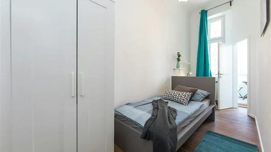 Rooms in Berlin Charlottenburg-Wilmersdorf - photo 2