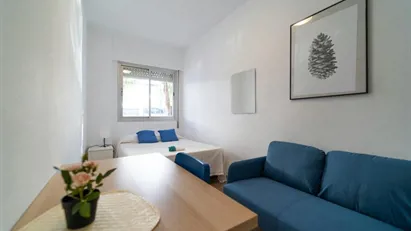 Room for rent in Los Bermejales, Andalucía