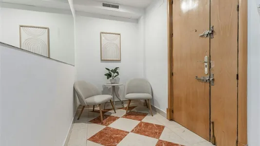 Rooms in Madrid Centro - photo 3