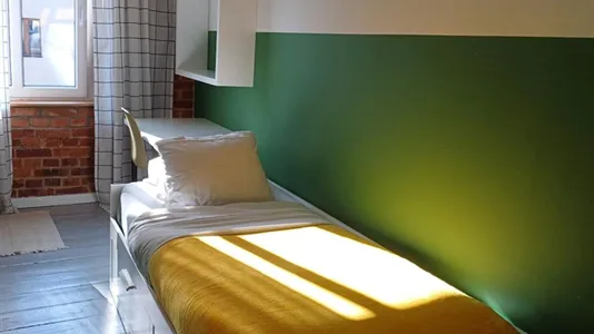 Rooms in Wrocław - photo 2