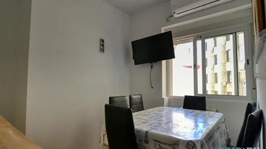 Rooms in Madrid Salamanca - photo 10