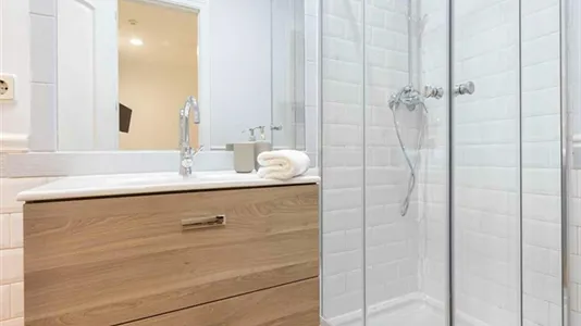 Rooms in Madrid Centro - photo 6