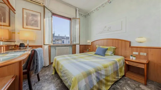 Rooms in Novara - photo 2