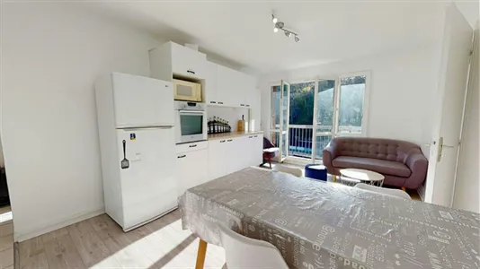 Rooms in Lyon - photo 4