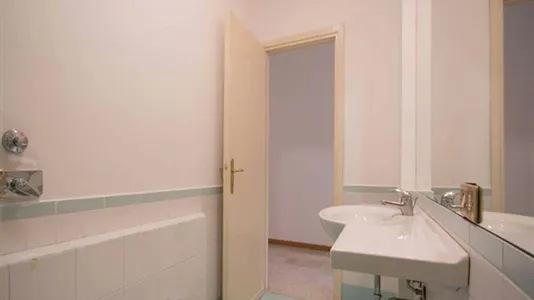 Rooms in Milano Zona 2 - Stazione Centrale, Gorla, Turro, Greco, Crescenzago - photo 9