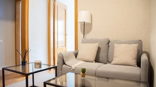 Rooms in Barcelona Eixample - photo 5