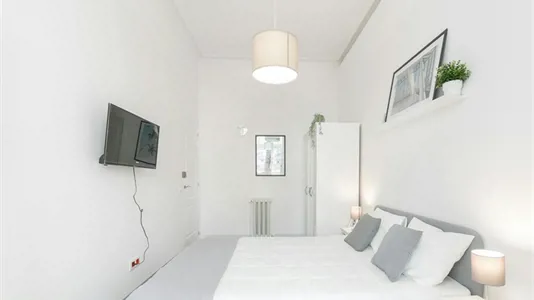 Rooms in Barcelona Eixample - photo 3