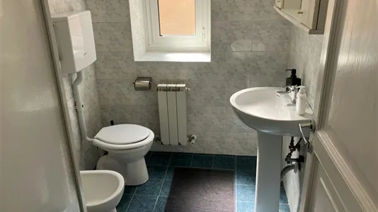 Rooms in Genoa - photo 4