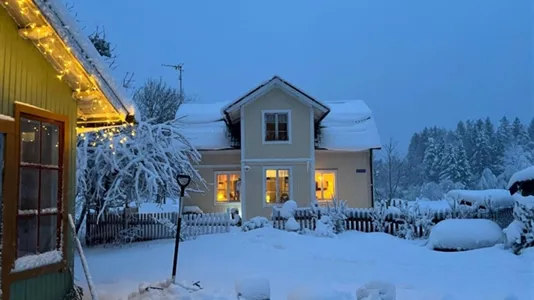 Houses in Östhammar - photo 2