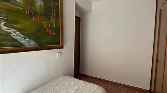 Rooms in la Fontsanta - photo 7