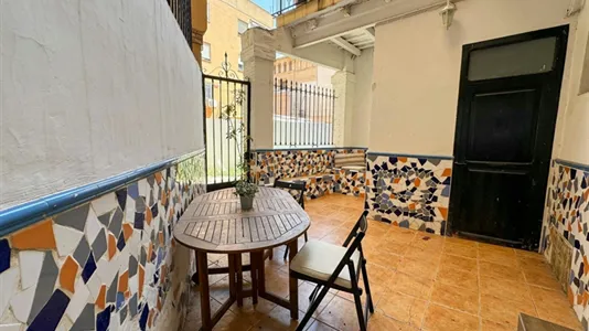 Apartments in Valencia Ciutat Vella - photo 8