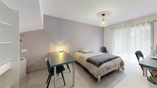 Houses in Bordeaux - photo 6