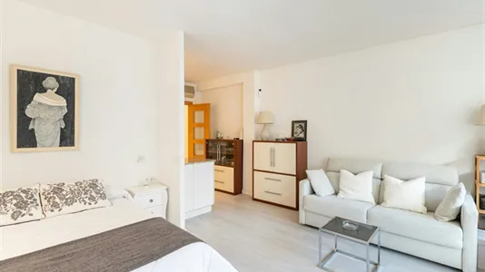 Apartments in Barcelona Eixample - photo 6