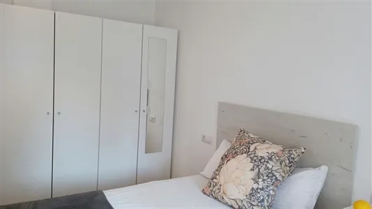 Rooms in Gijón - photo 8